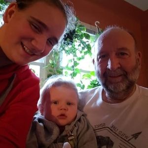 Meet your Posher, Gregory